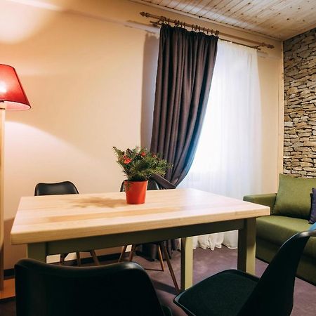 La Conac In Bucovina Gura Humorului Ngoại thất bức ảnh
