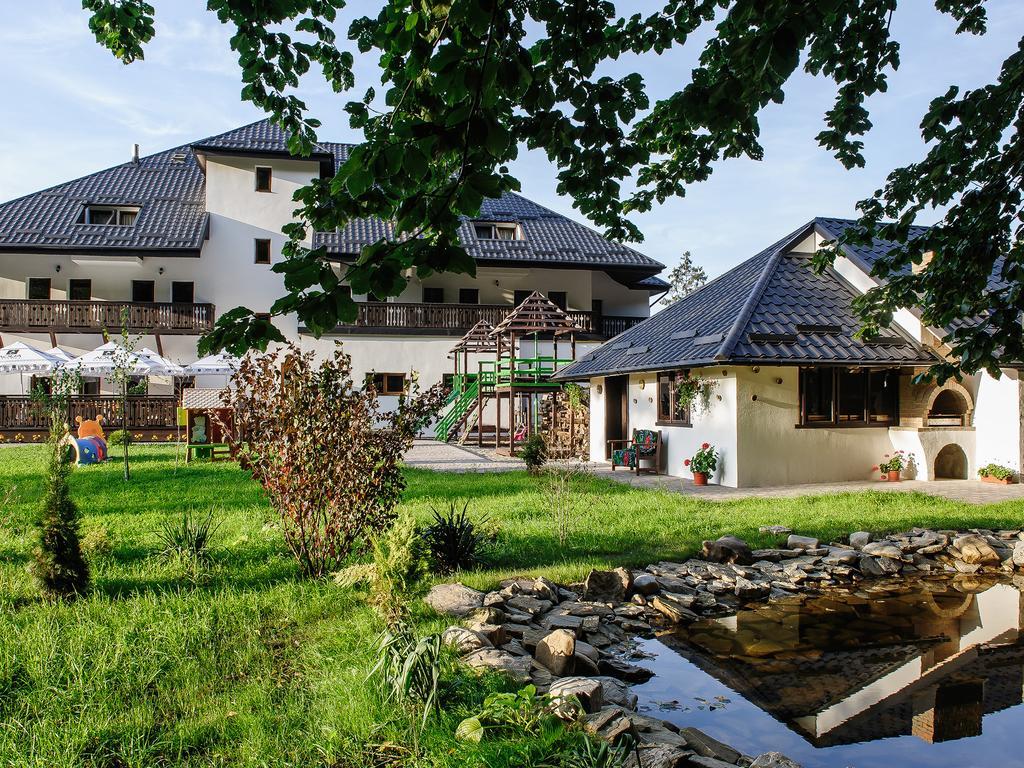 La Conac In Bucovina Gura Humorului Ngoại thất bức ảnh
