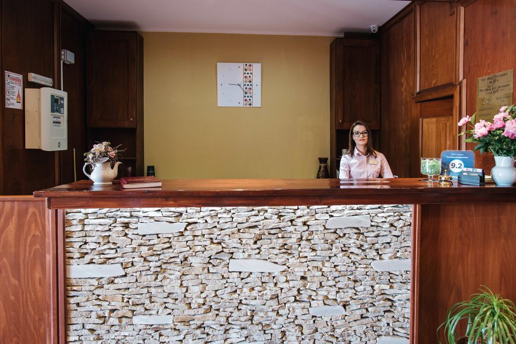La Conac In Bucovina Gura Humorului Ngoại thất bức ảnh