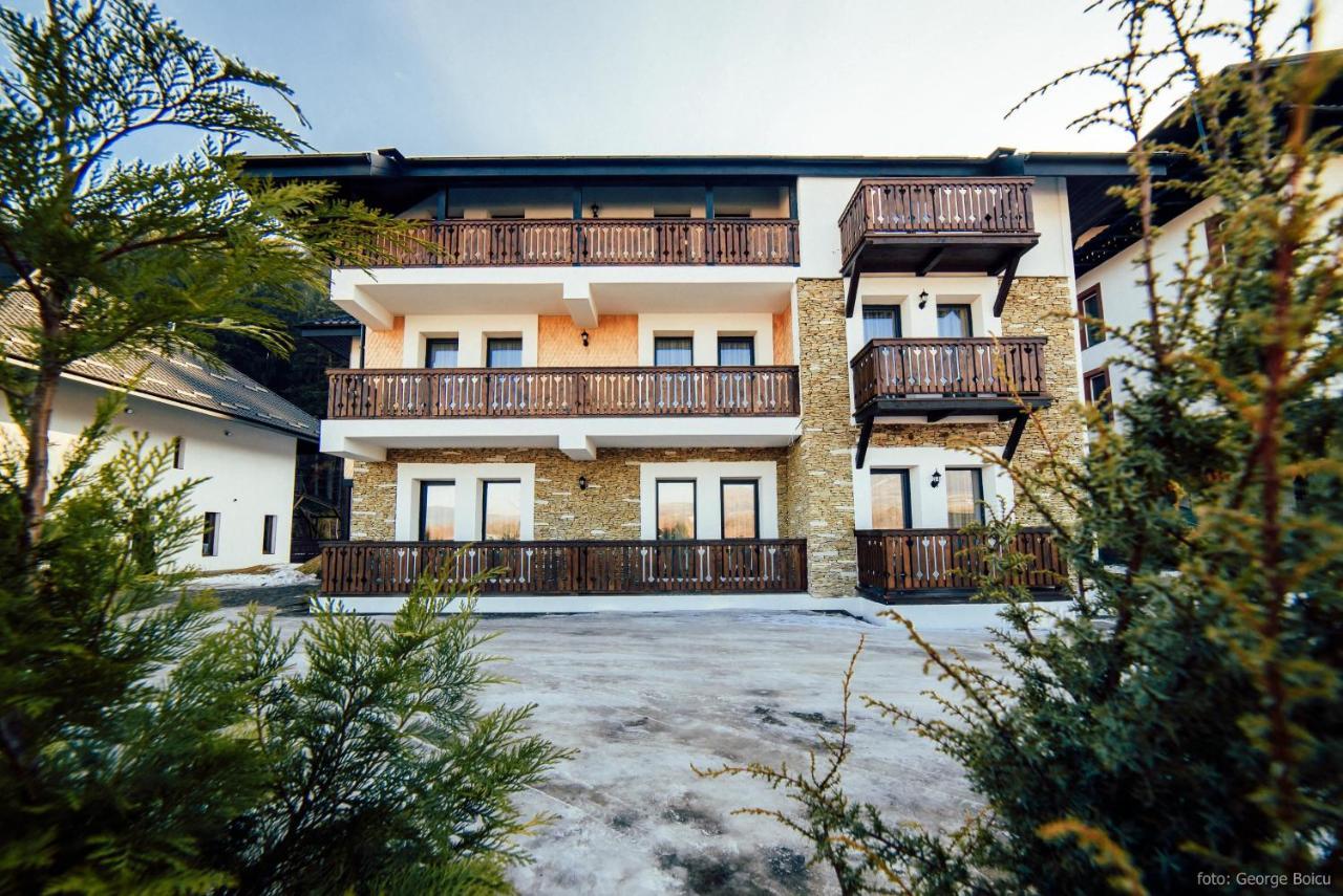 La Conac In Bucovina Gura Humorului Ngoại thất bức ảnh
